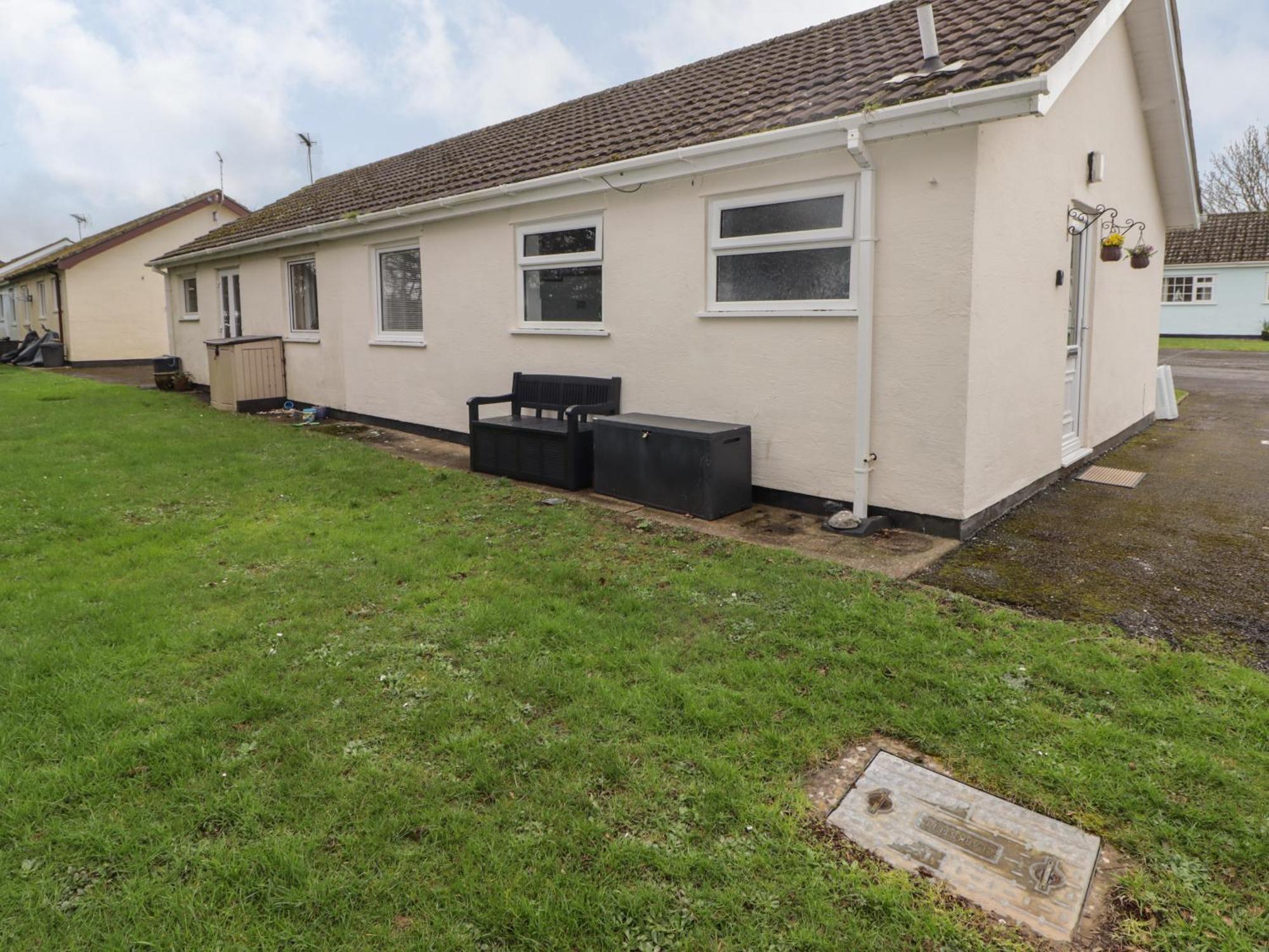 13 Gower Holiday Village Swansea Eksteriør bilde