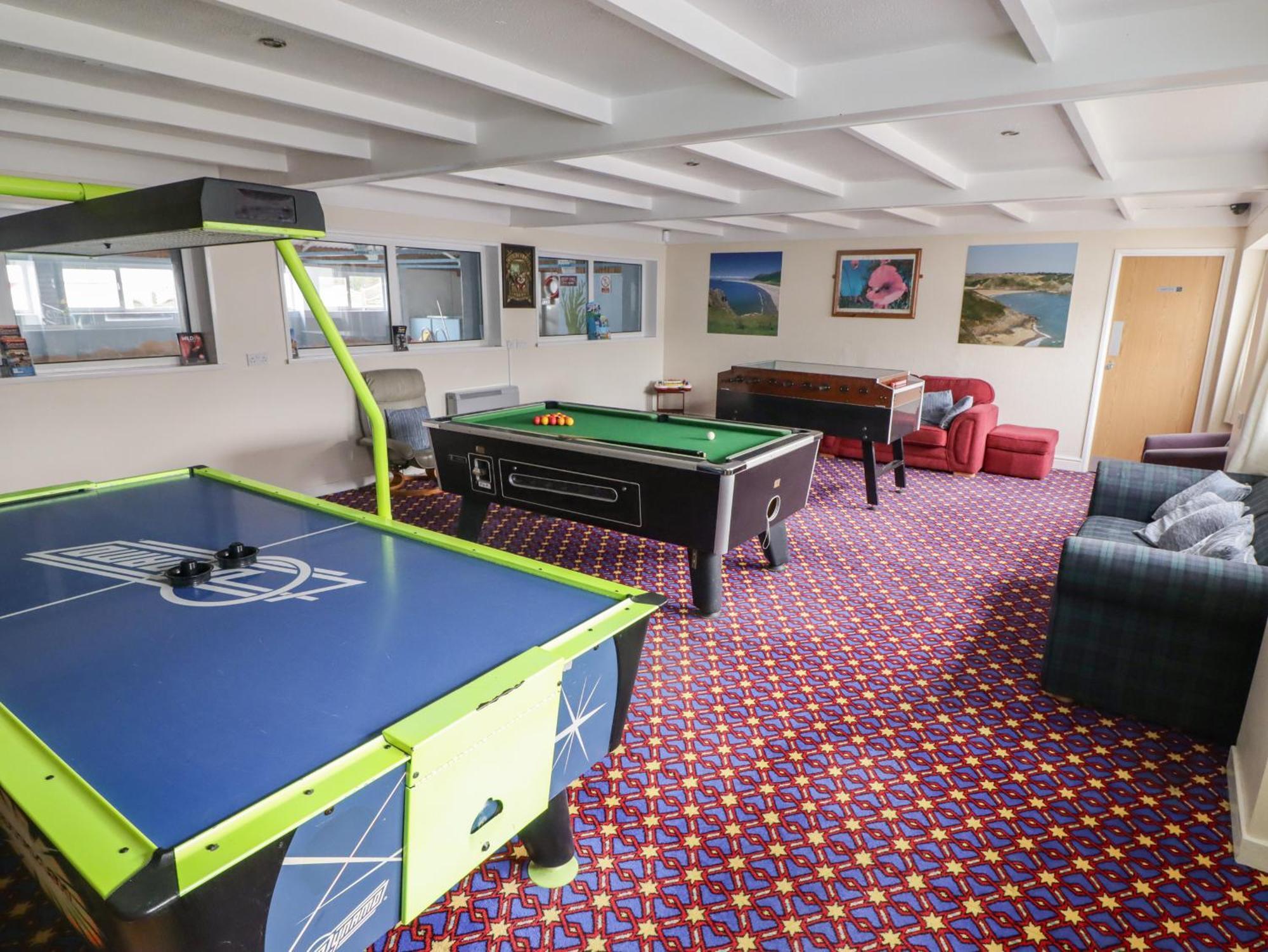 13 Gower Holiday Village Swansea Eksteriør bilde