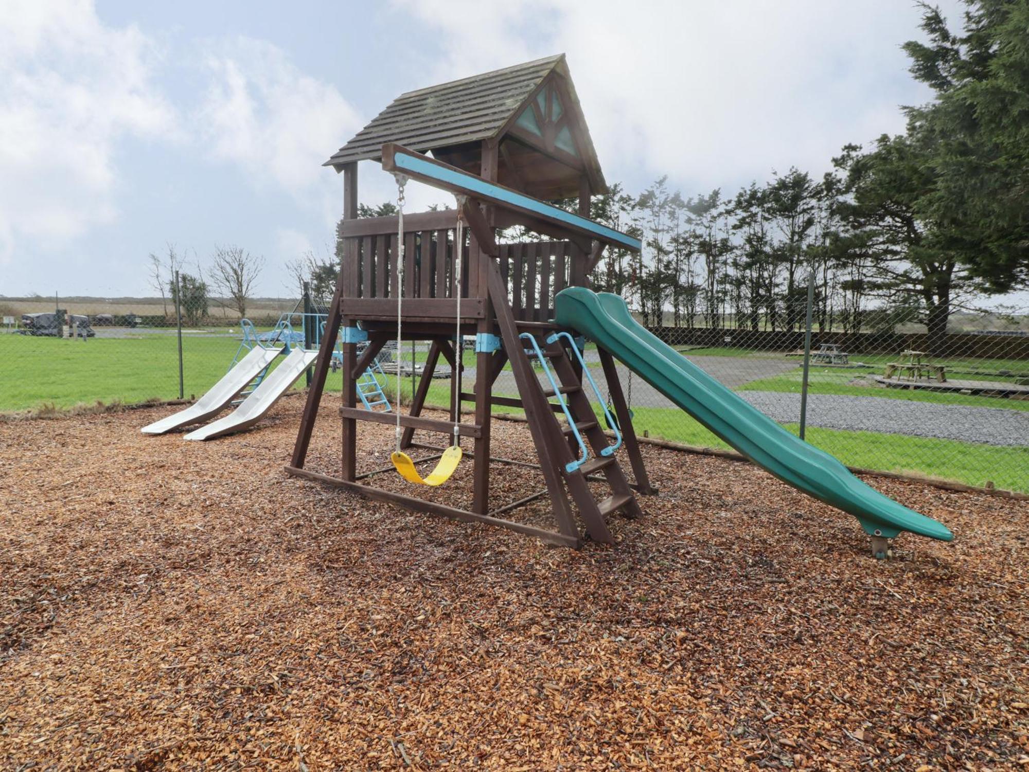 13 Gower Holiday Village Swansea Eksteriør bilde